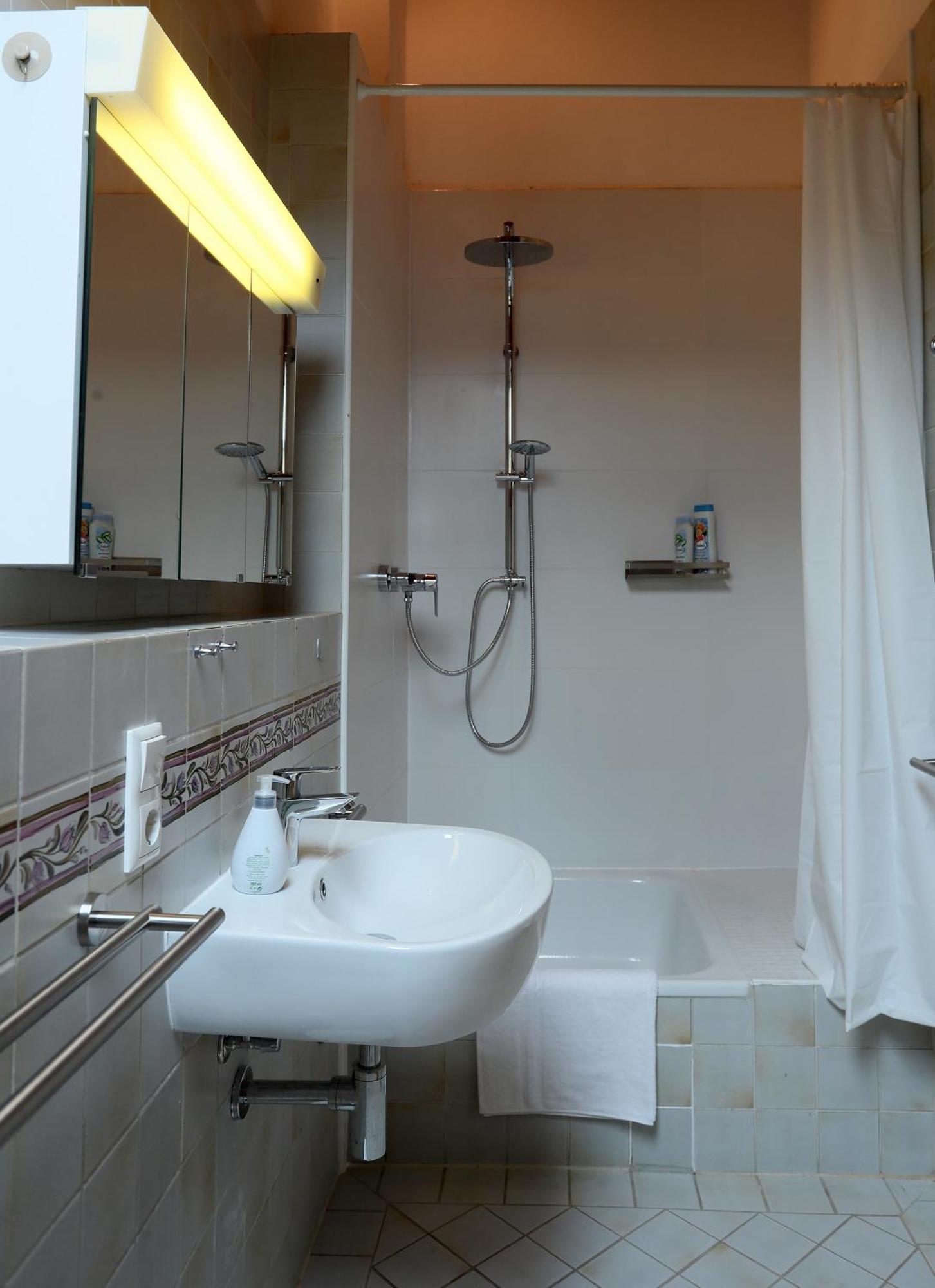 Unique Luxury Villa 22 Min To Munich 290M2 Pool Sauna เกาทิง ภายนอก รูปภาพ